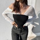 Two-tone Long Sleeve Off-shoulder Zipped Cropped T-shirt