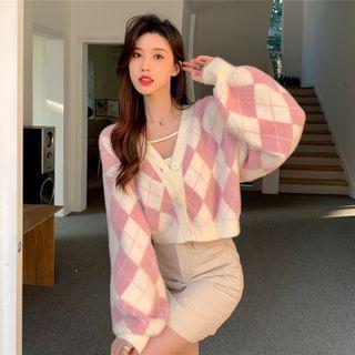 V-neck Argyle Cropped Cardigan / Plain Tank Top