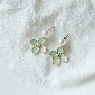 Faux Pearl Glaze Flower Dangle Earring