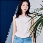Sleeveless Key Hole-back Blouse