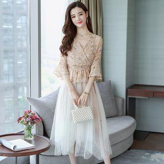 Set: V-neck Floral 3/4-sleeve Top + Midi Mesh Skirt