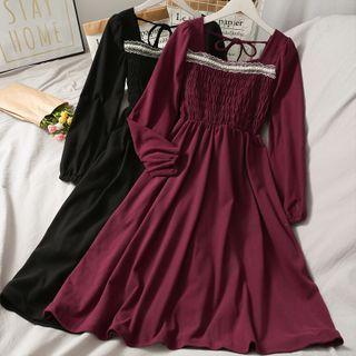 Color-block Bow Pleated Dress