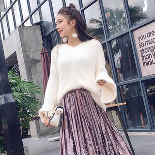 Long-sleeve V-neck Furry-knit Top
