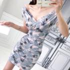 Short-sleeve V-neck Pineapple Print Mini Sheath Dress