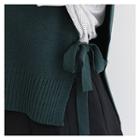 V-neck Beribboned-side Knit Vest