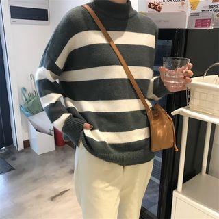 Striped Long-sleeve Loose-fit Knit Top