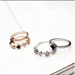 Clover Ring
