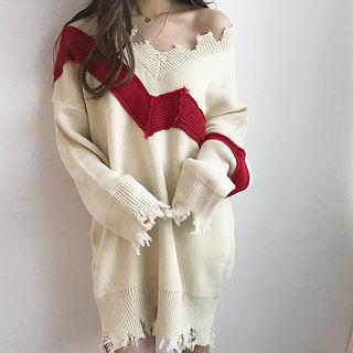 Contrast-trim Distressed Long Sweater