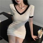 Short-sleeve Mini Sheath Dress / T-shirt