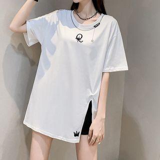 Elbow-sleeve Embroidered Slit-hem T-shirt