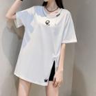 Elbow-sleeve Embroidered Slit-hem T-shirt