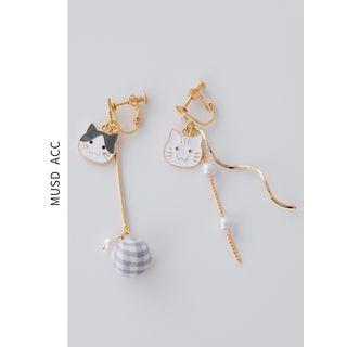Cat Asymmetric Earring