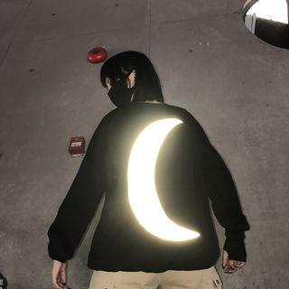 Crescent Print Pullover