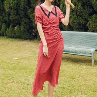 Short-sleeve Midi Crinkled A-line Dress