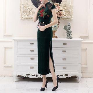 Sleeveless Floral Embroidery Midi Qipao Sheath Dress