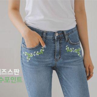 Flower-embroidered Semi Boot-cut Jeans