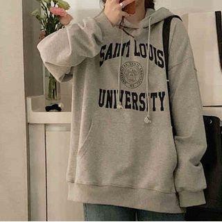 Lettering Hoodie / Straight Leg Jeans