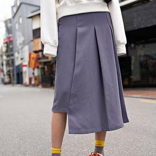 Asymmetric Hem Pleated Midi A-line Skirt
