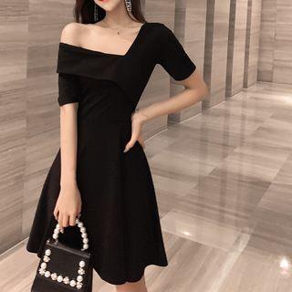 Plain One-shoulder A-line Dress