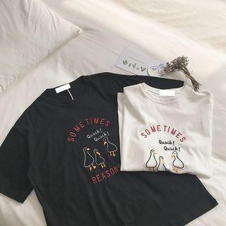 Short-sleeve Duck Embroidered T-shirt