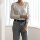 V-neck Buttoned-cuff Knit Top