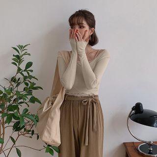 Set: Lettuce-edge Crop Top + Halter Top