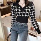 Polo-neck Houndstooth Knit Top