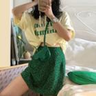 Elbow-sleeve Lettering Print T-shirt / Leopard Print Mini A-line Skirt