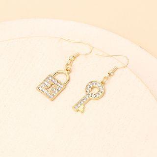 Asymmetrical Rhinestone Lock & Key Drop Earring 1 Pair - Gold - One Size