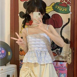 Suspender Floral Pleated Cropped Top