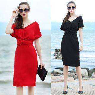 Short-sleeve V-neck Slit-back Dress