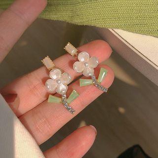 Flower Faux Pearl Alloy Dangle Earring 1 Pair - Silver Stud - White & Green - One Size