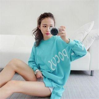 Drop-shoulder Lettering Dip-back Top