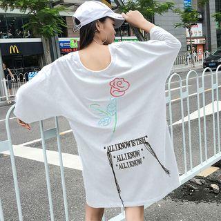 3/4-sleeve Embroidered Loose-fit T-shirt