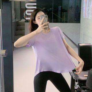 Short-sleeve Back-slit Sports T-shirt