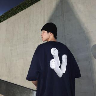 Elbow-sleeve Screw Print T-shirt
