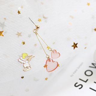 Non-matching Cupid & Dangling Hearts Earring