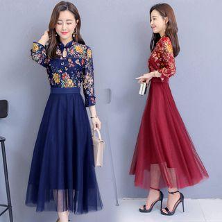 3/4-sleeve Floral Lace Paneled A-line Midi Dress