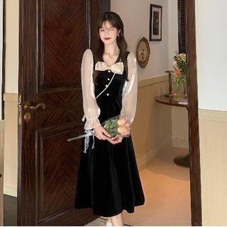 Long-sleeve Two-tone Velvet Midi A-line Dress Black & White - One Size