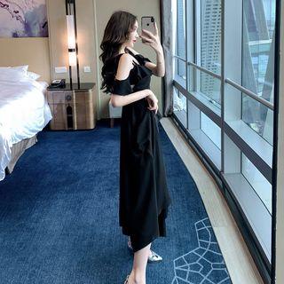 Cold-shoulder A-line Maxi Dress