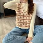 V-neck Argyle Sweater Vest / Mock-neck Knit Top