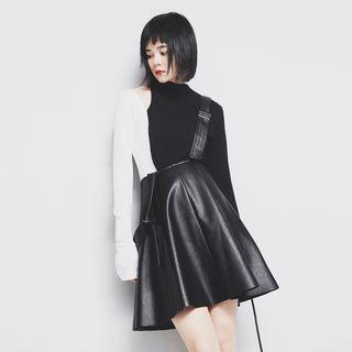 Cutout-shoulder Color-block Knit Top