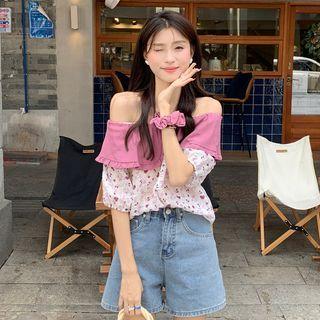 Set: Puff-sleeve Heart Print Ruffled Blouse + Scrunchie