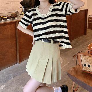 Short-sleeve Striped Knit Top White & Black - One Size