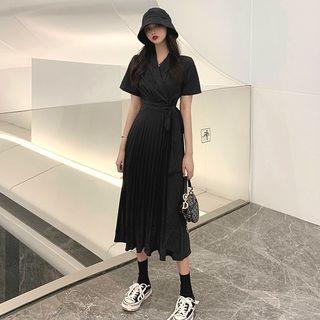 Plain V-neck Short-sleeve Slim-fit Shirtdress Black - One Size