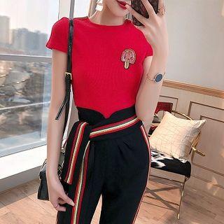 Set: Short-sleeve Contrast Trim T-shirt + Cropped Pants