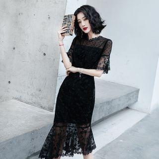Short-sleeve Dotted Lace Sheath Dress