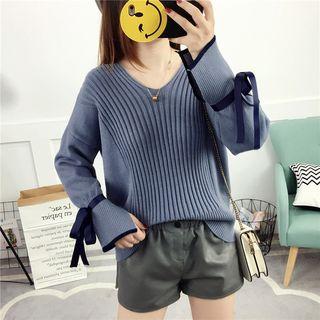 Bow V-neck Long-sleeve Knit Top