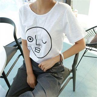 Round-neck Face Print T-shirt
