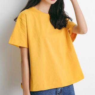 Embroidered Back Short-sleeve Top